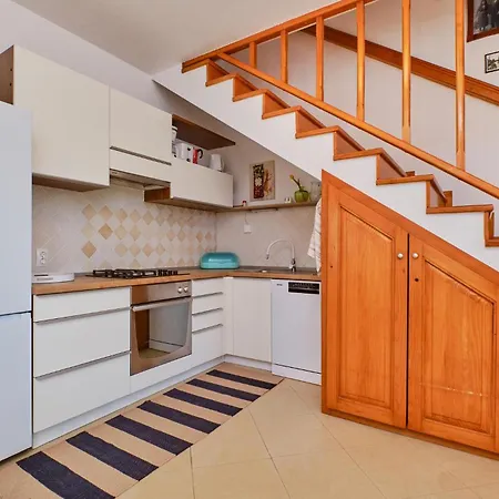 Gorgeous In With Wifi *