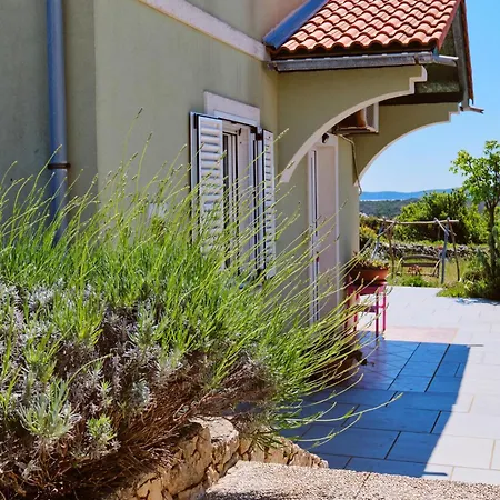 3 Bedroom In بيت للعطل *